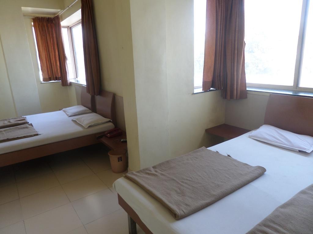 Hotel Sai Ratna Nashik Exterior foto